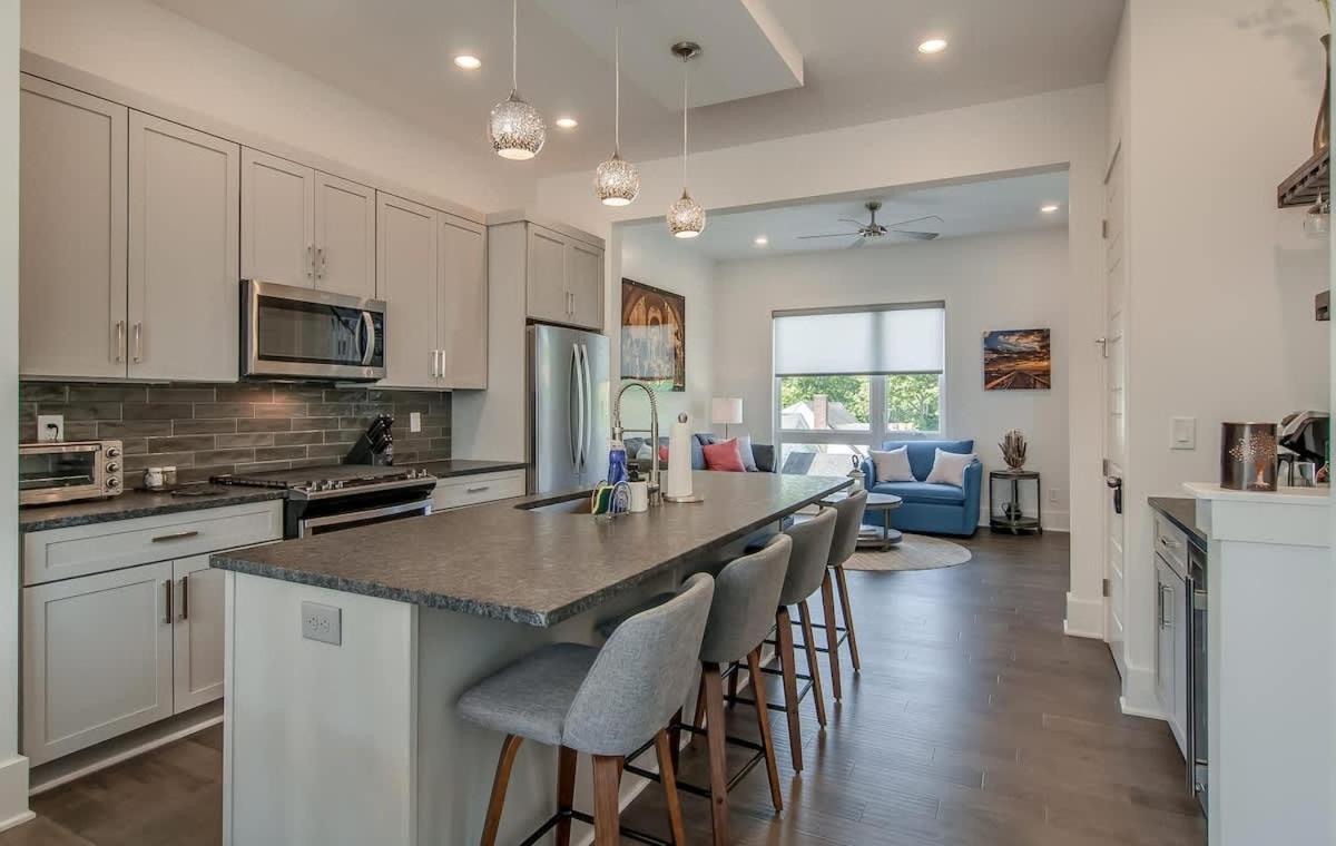 The East Side Vibe by Stay Local Nashville - 2