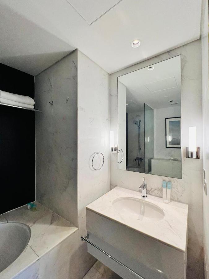 Kensington Studio Kempinski Residences Dubai Mall - 3