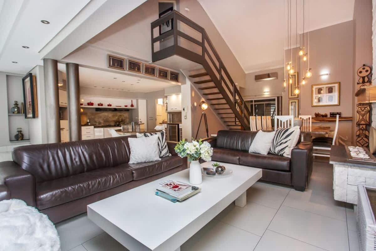 Hidden Gem-3Bed Parking & Pool - 3