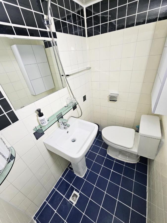 Gangnam Modern House 5 minutes from Yeoksam Station Sleeps 6 - 2