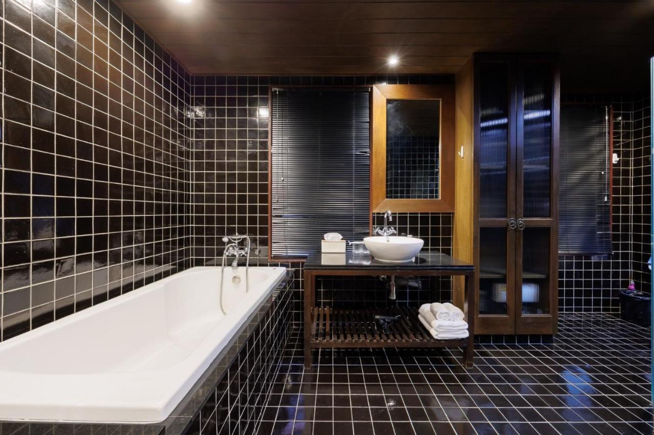 CBD Private Pool Villa Nanny Free Thai costumes 24hrs Security Breakfast - 2