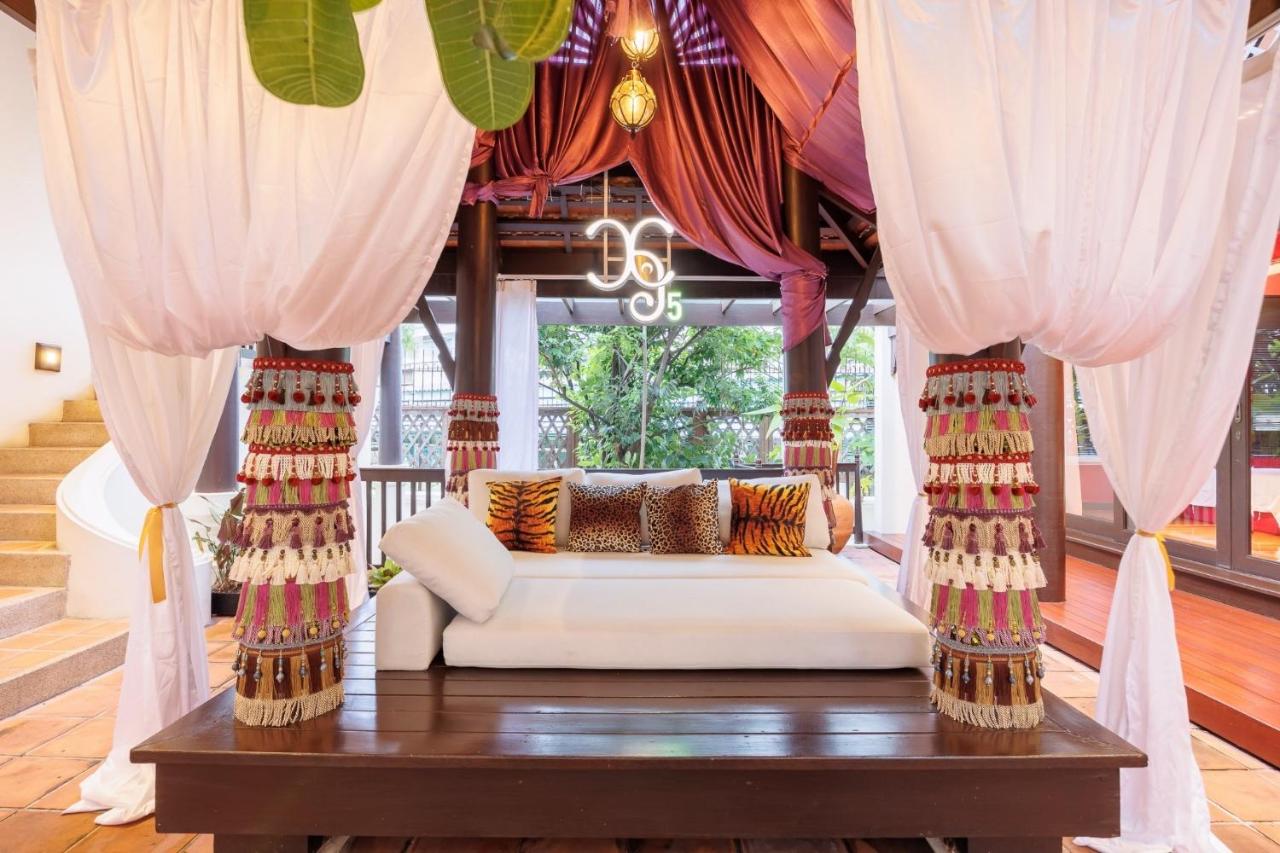 CBD Private Pool Villa Nanny Free Thai costumes 24hrs Security Breakfast