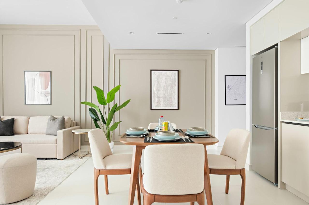 Silkhaus Vacation Homes 1BDR in Marina Vista Tower Private Beach - 3