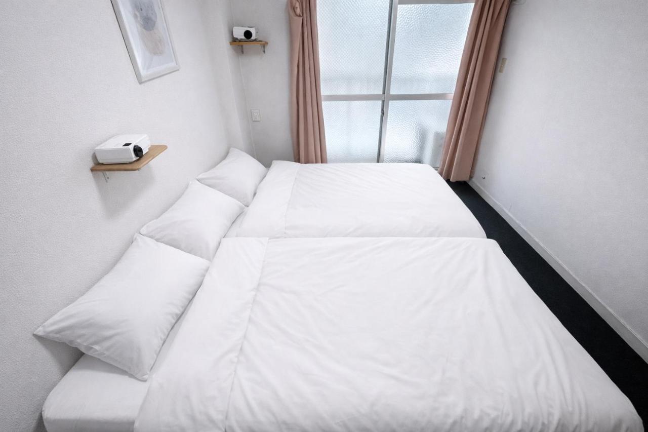 2 Dotonbori 5min Stay Kuromon Market 1min Nipponbashi 3min