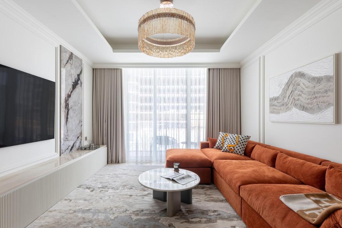 Luxury & Modern Unit in Emaar Beachfront - 3