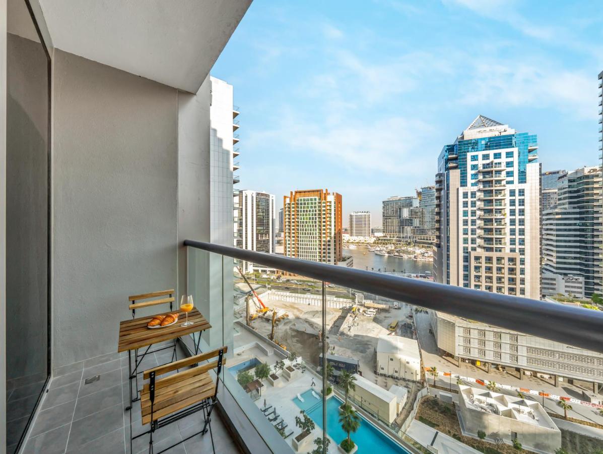 Large modern STUDIO in STERLING DOWNTOWN I DUBAI MALL I Sleeps 4 I Amazing Balcony - 5