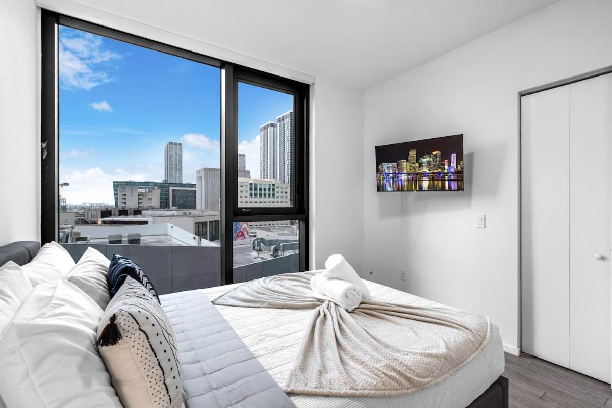 Best Location 2 bedrooms 2 bathrooms - 2