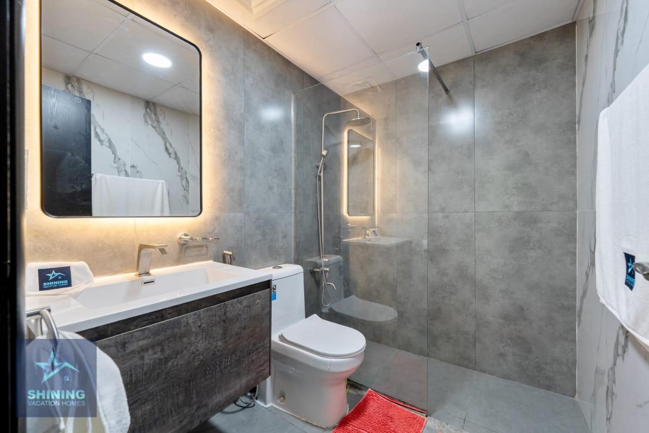 Cozy 1BR Apartment JVC Near Circle Mall Jumeirah Village Circle - 3