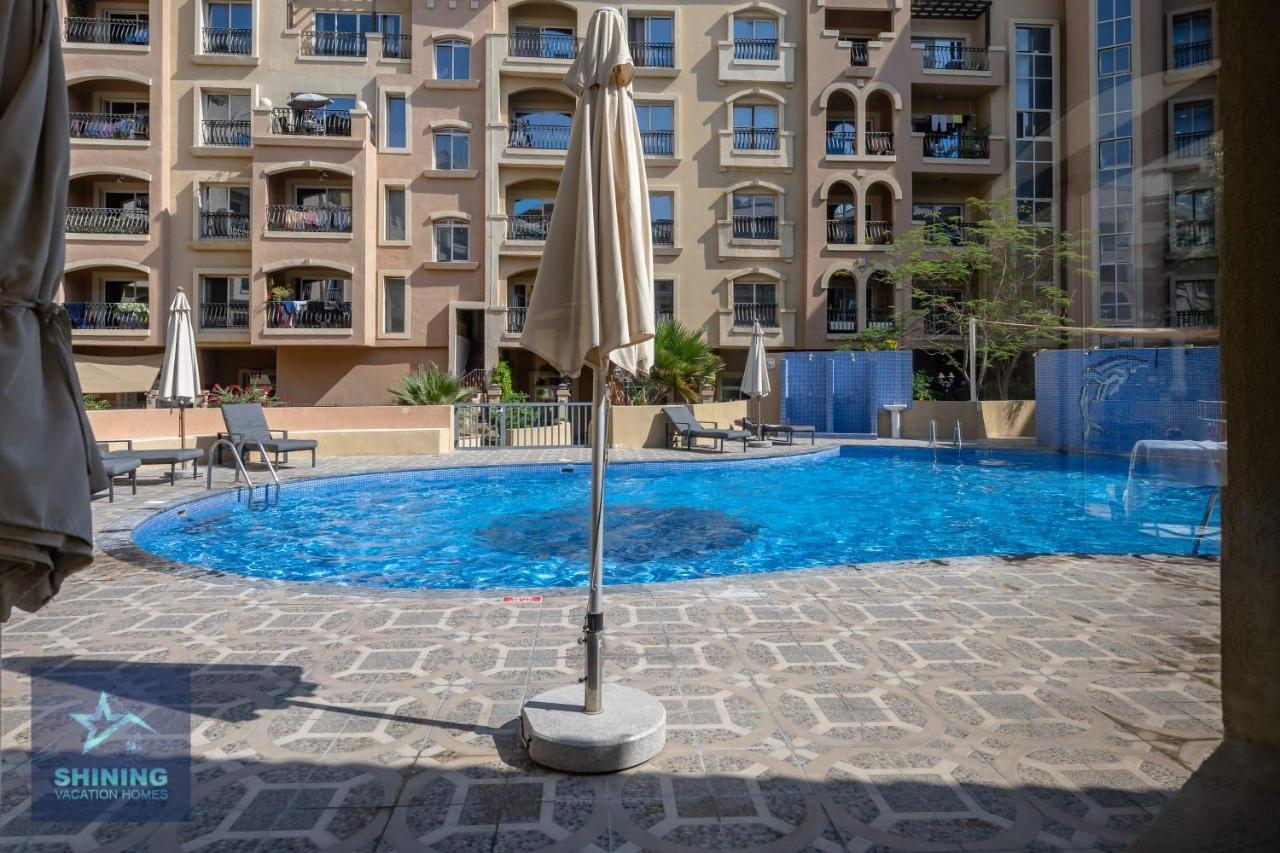 Cozy 1BR Apartment JVC Near Circle Mall Jumeirah Village Circle - 4