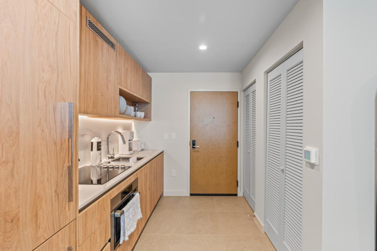 Condo W City Views Downtown Miami - 3