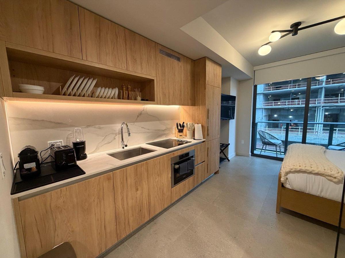 Studio with Skyline Views Near Bayfront Park - 3