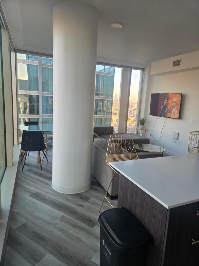 2 Bedroom with City Views - 4