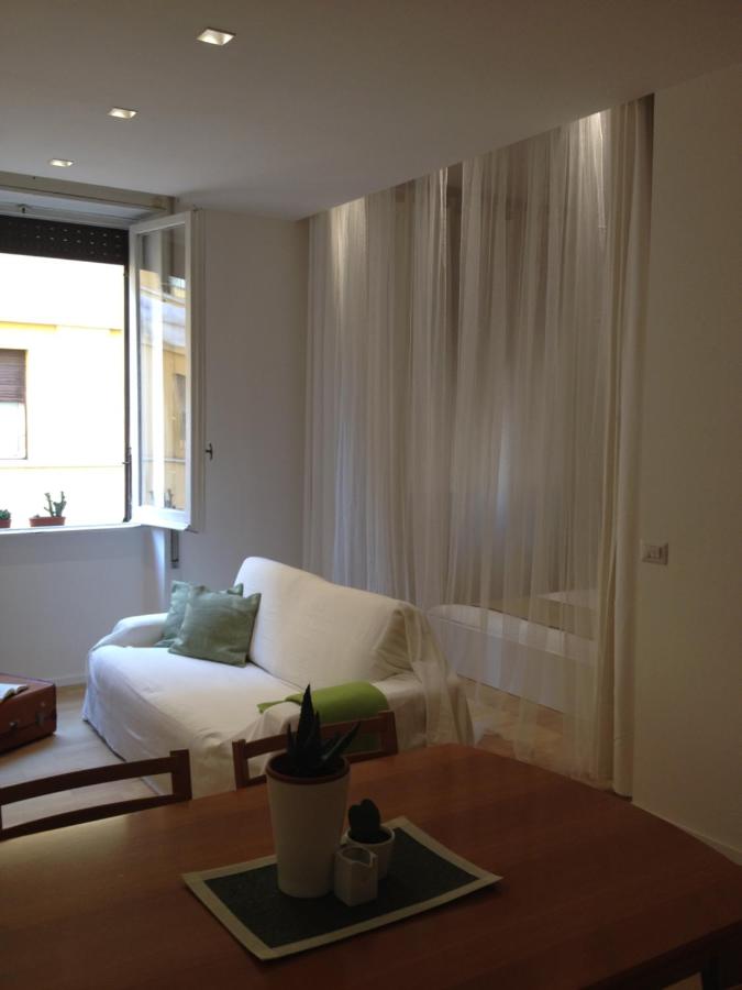 White Apartment in San Giovanni