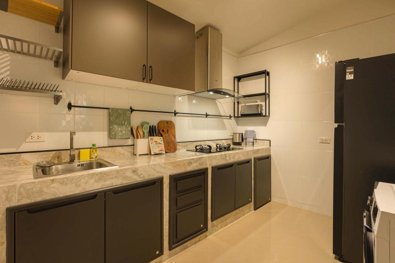 Oasis Thai Teak Home in Sathorn - 4