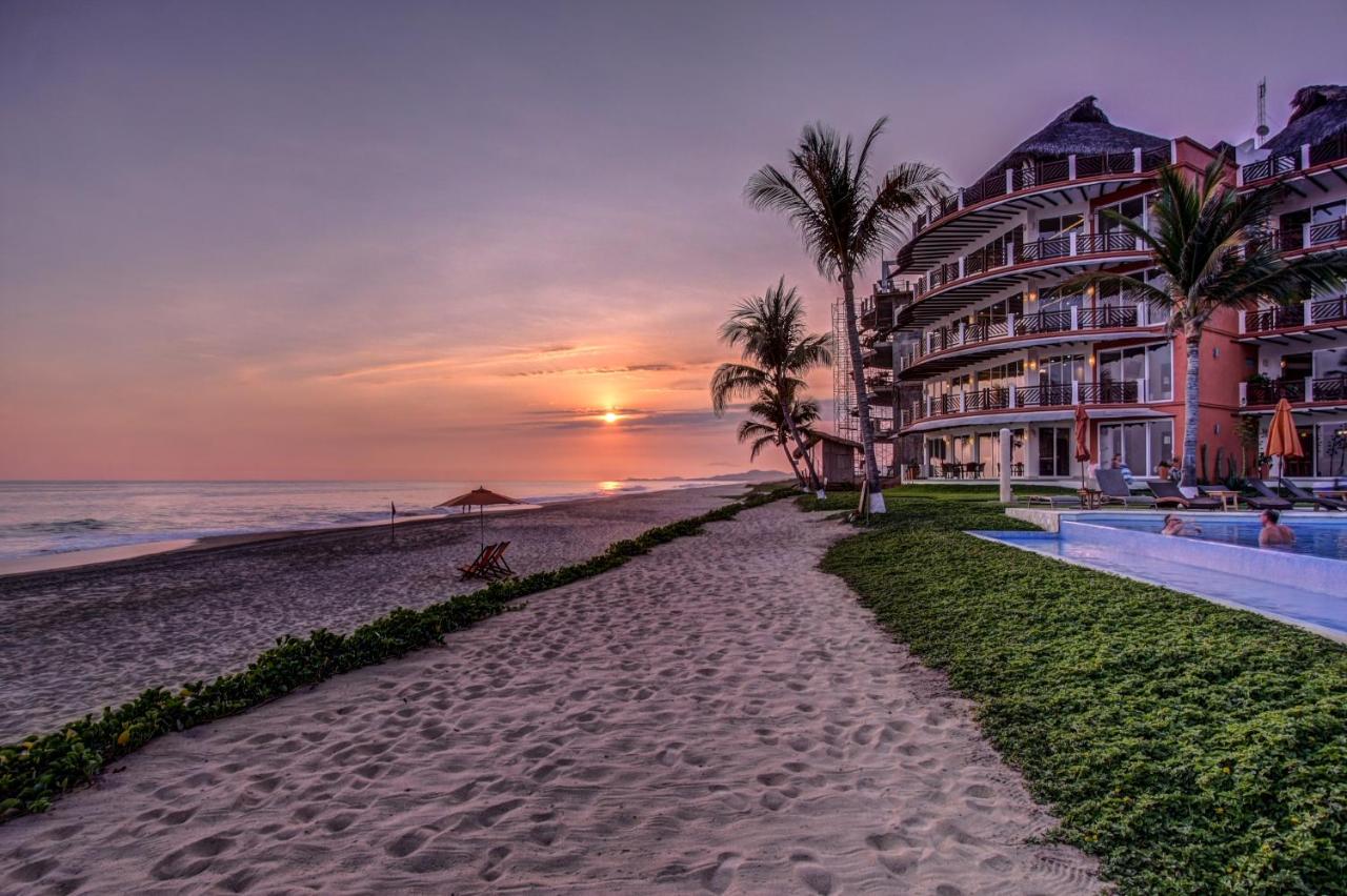 Beach: Vivo Resorts