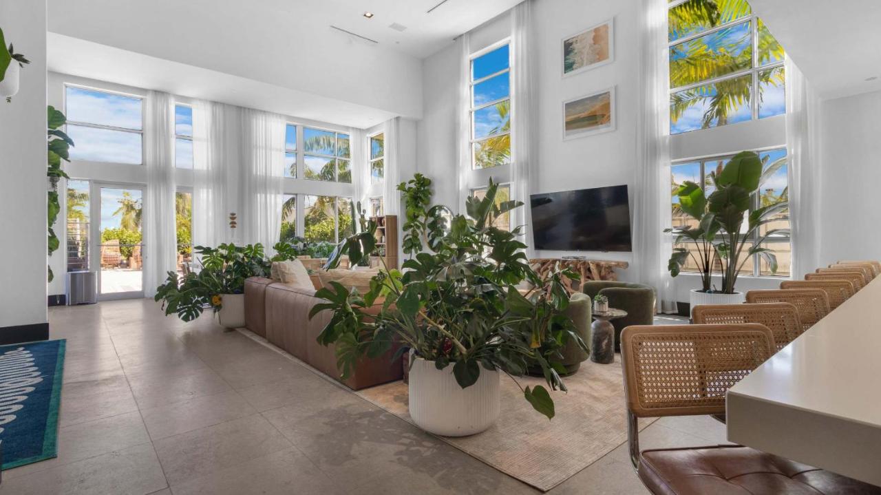 Jungle Penthouse Private Pool in South Beach - 5