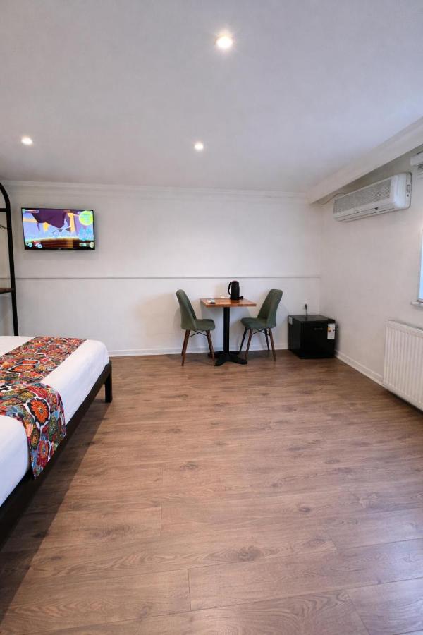 taksimrosboutique - 5