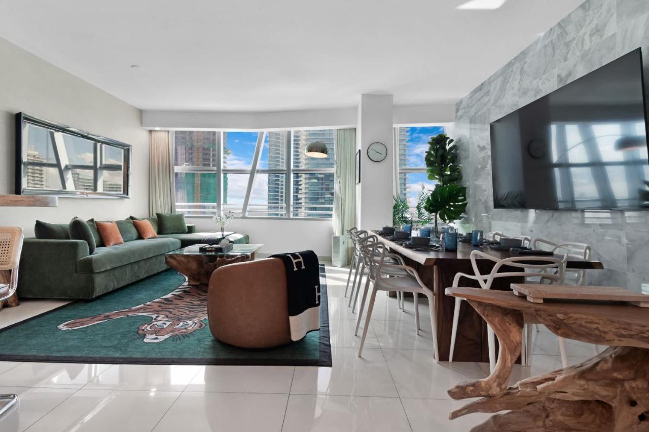 Luxury Brickell 3BD Free Parking - Pool - Bay View