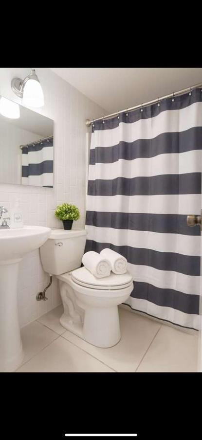 Santorini Wynwood - 2