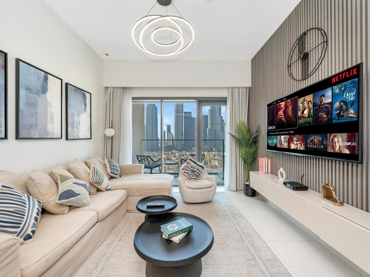 Burj Royale Collection by The Luxe Manor - Downtown Dubai - 2