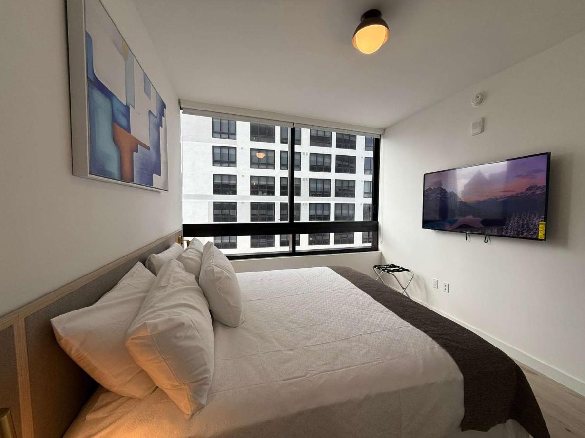 Downtown Miami 1BR Walk to Bayside Kaseya Gym Pool - 3