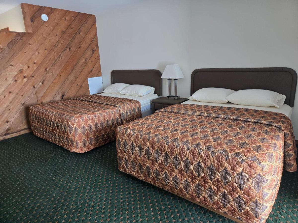 Timber Inn — photo 16