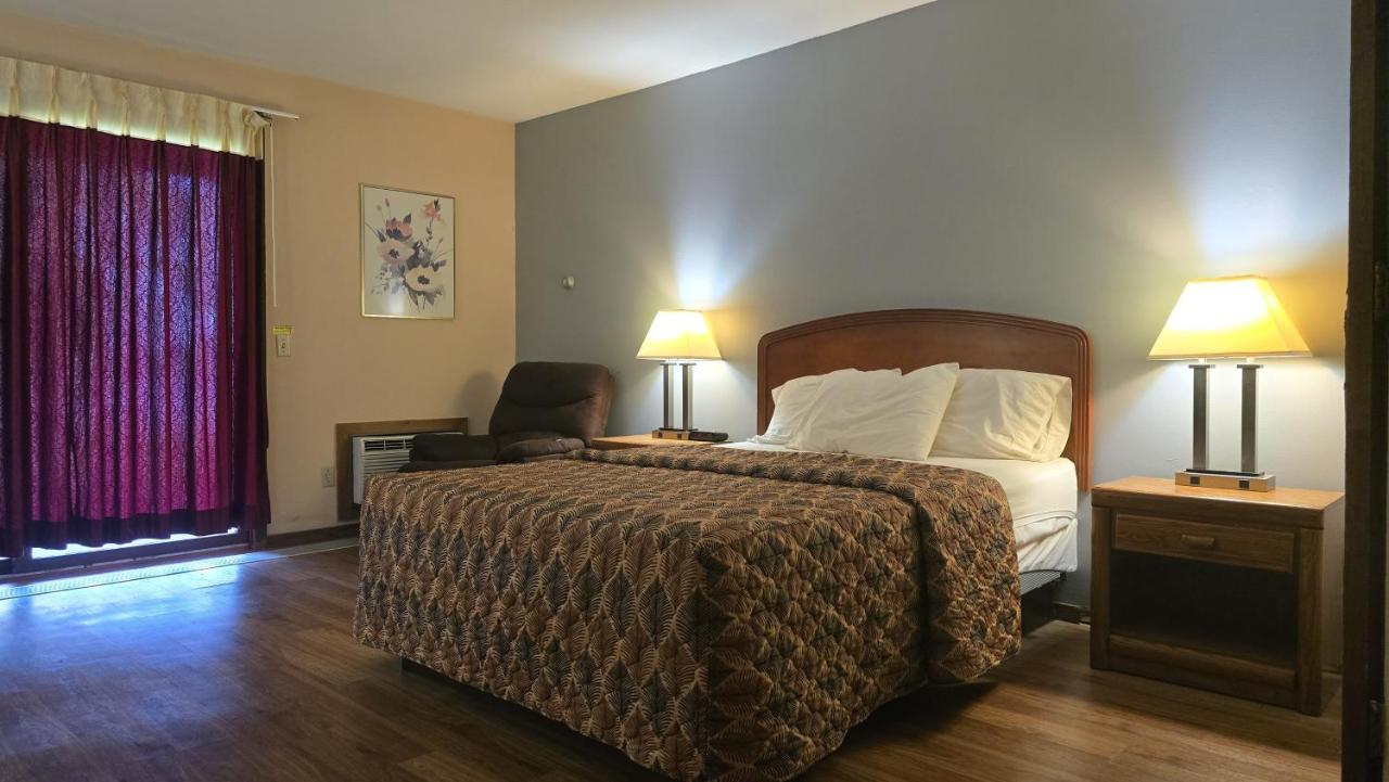 Timber Inn — photo 18