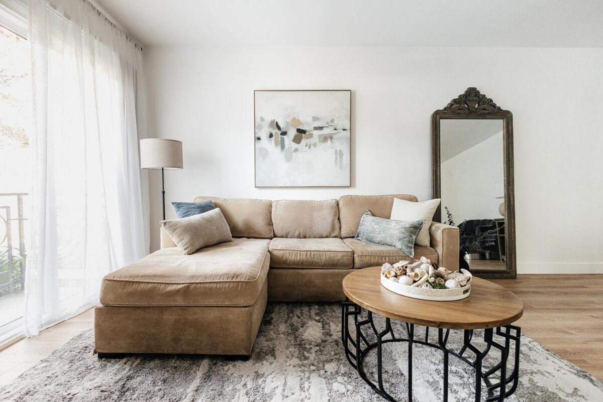 Serene Urban Haven - 2