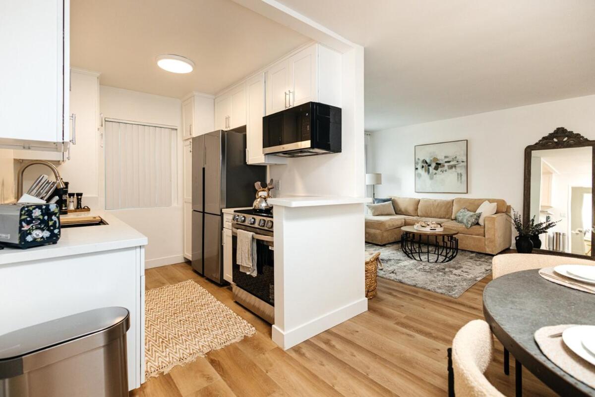 Serene Urban Haven - 4