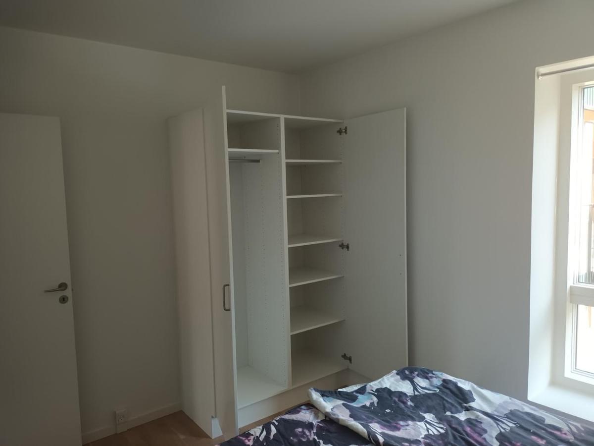 Cozy Apartment 15 min to Center and Airport - 2