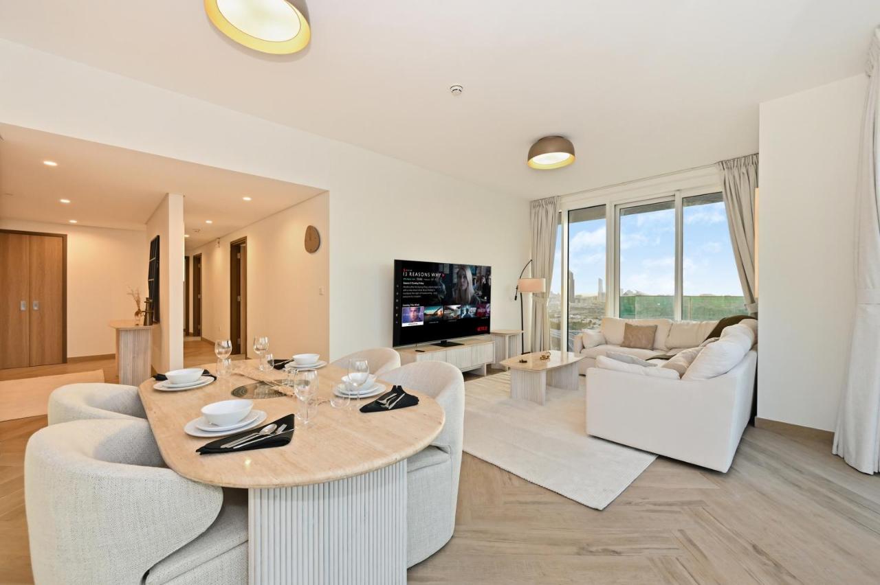 Bloomfields Luxurious 3BR in West Residences - 3