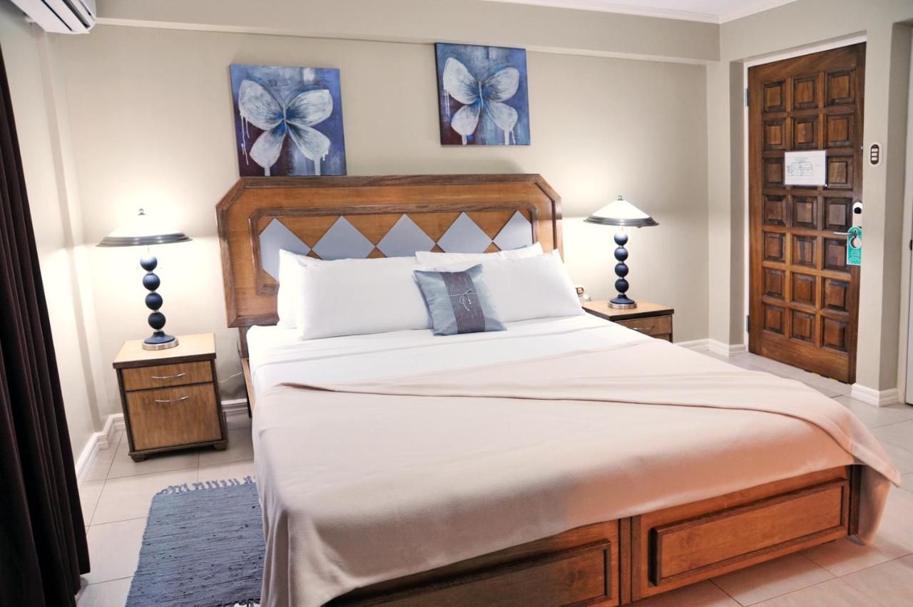 Culture Crossroads Inn - 2