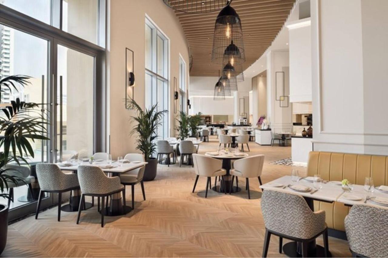 Highest 1BR in JW Marriott Marina with Marina Views - 5