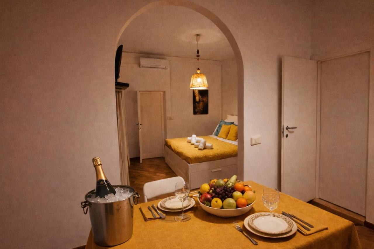 CASA VACANZA COLOSSEO WHOLE HOLIDAY HOME APARTMENT da PAMINO & PRISCILLA - 4