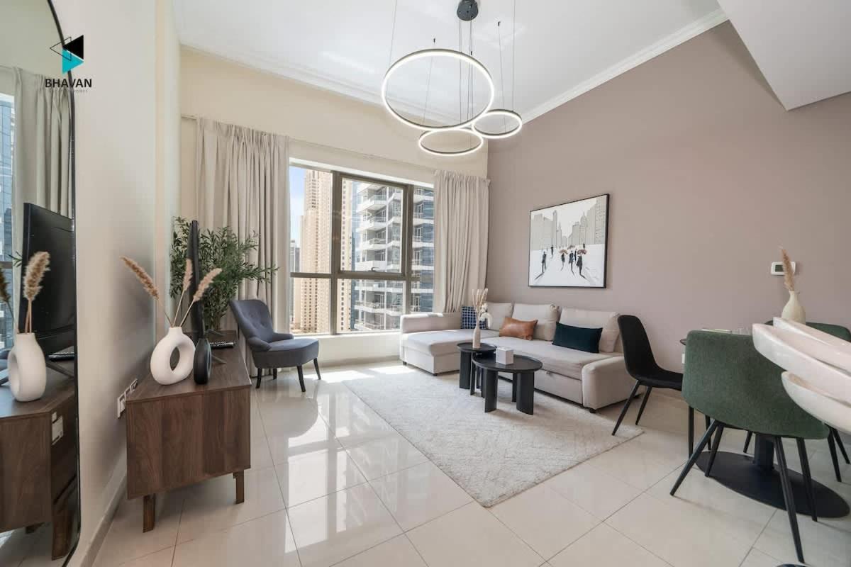 Stylish Stay at Bay Central with Skyline Views