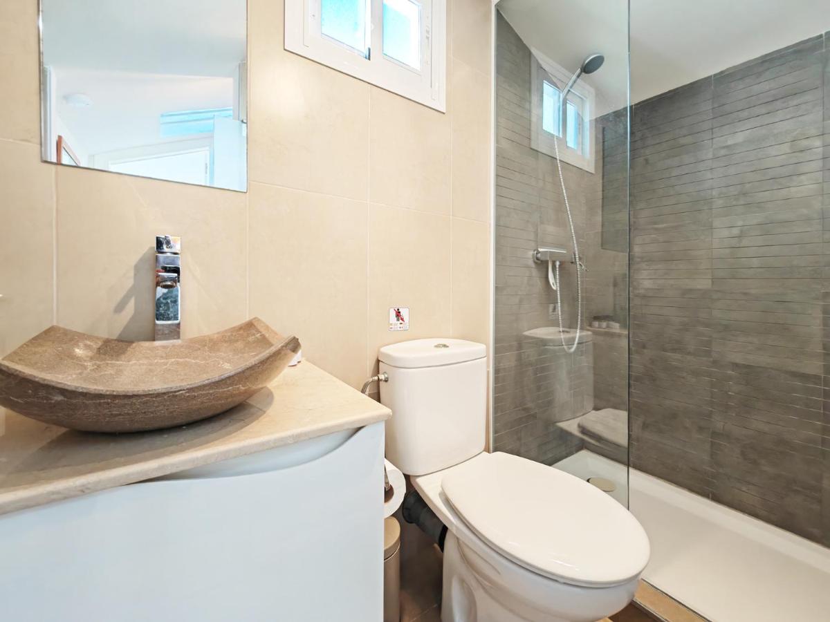 Stylish penthouse with sea view to beach - 2