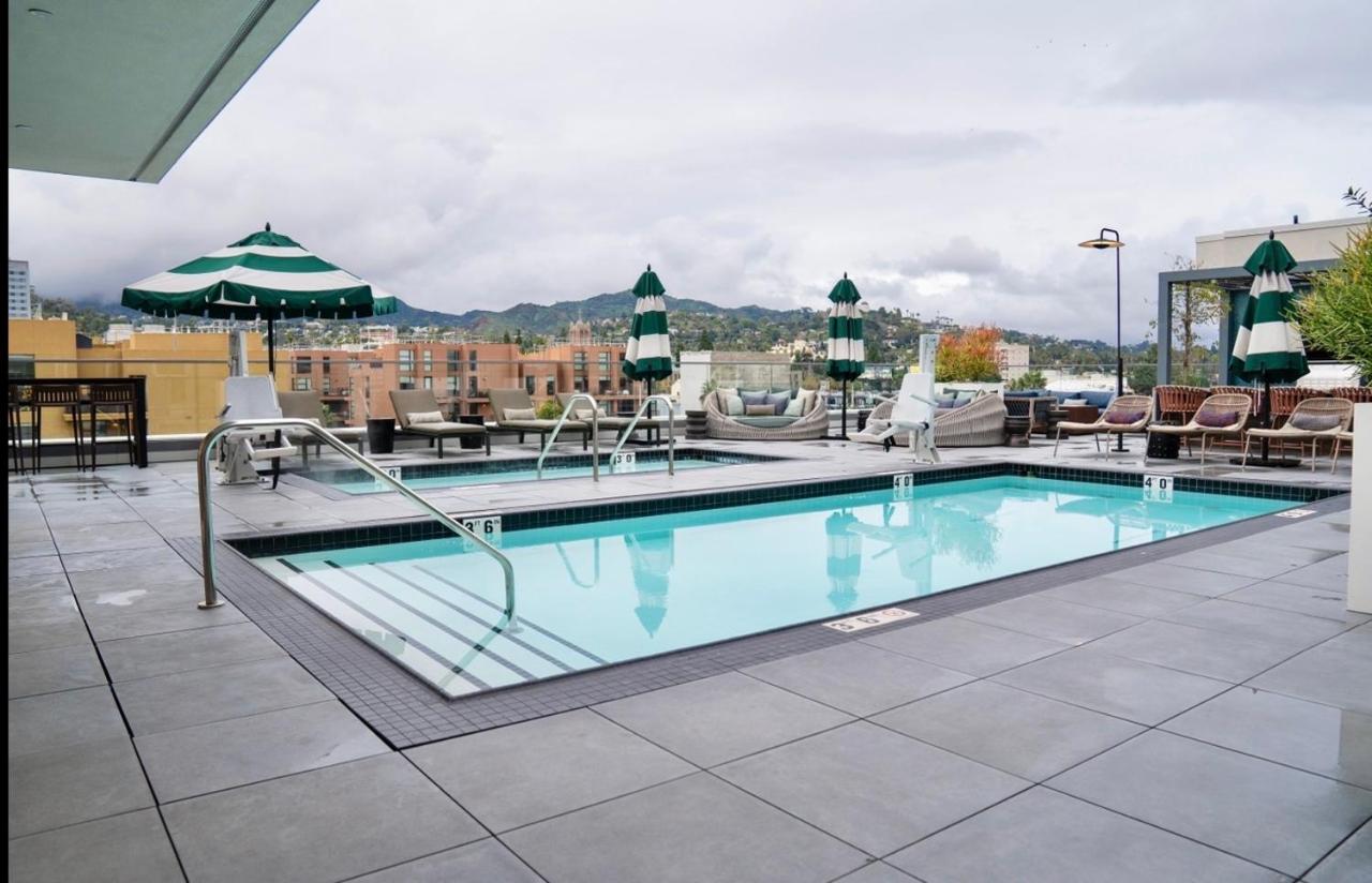 Elevated Escape Luxury 1BR in Hollywood