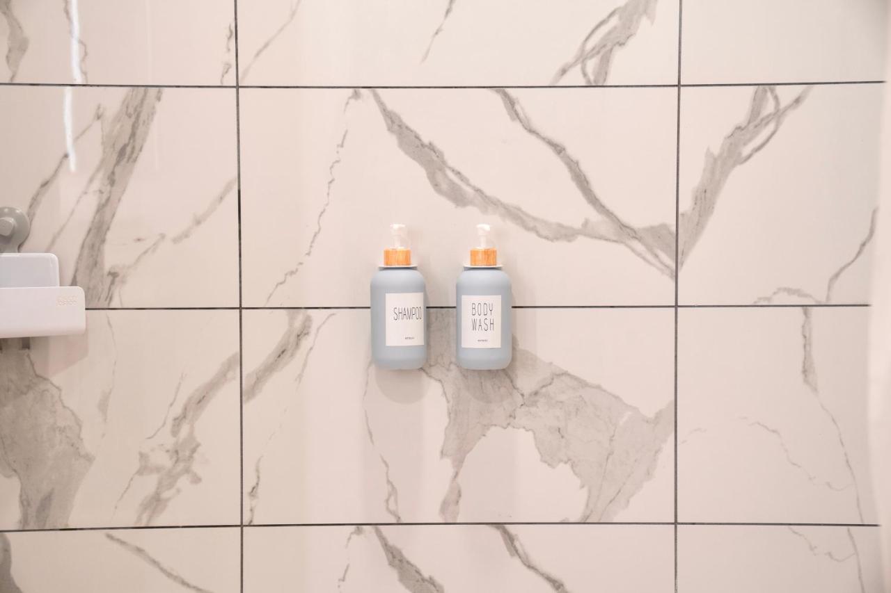 Elevated Escape Luxury 1BR in Hollywood - 3