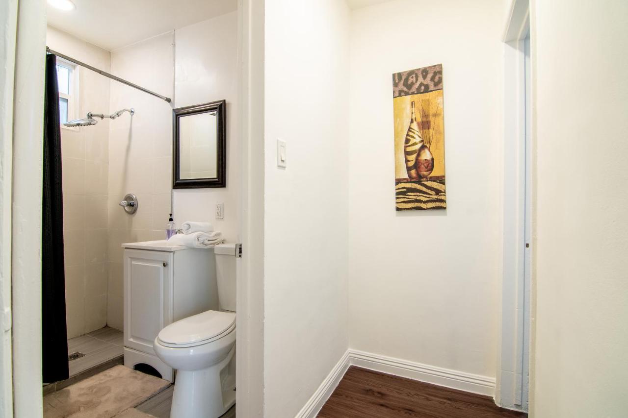 Relaxing 1 Bedroom Suite Near Beverly Hills - 3