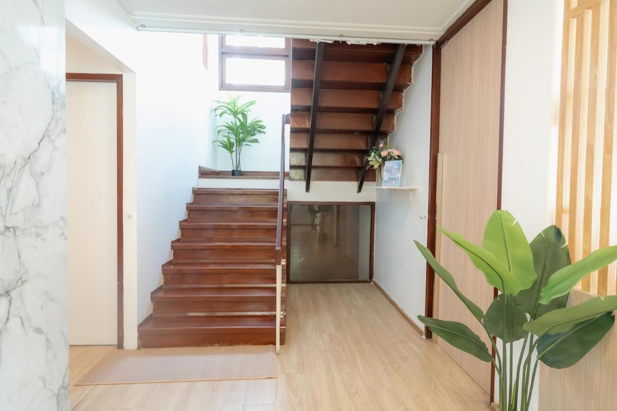 Stay Ekkamai - Private Pool villa, Central Bangkok - 4