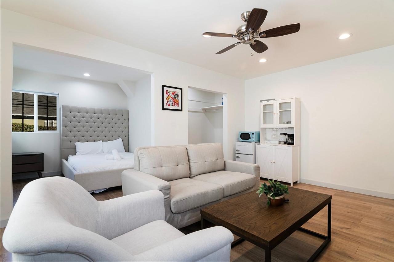 Freshly Renovated Studio for Two in the Heart of LA - 5