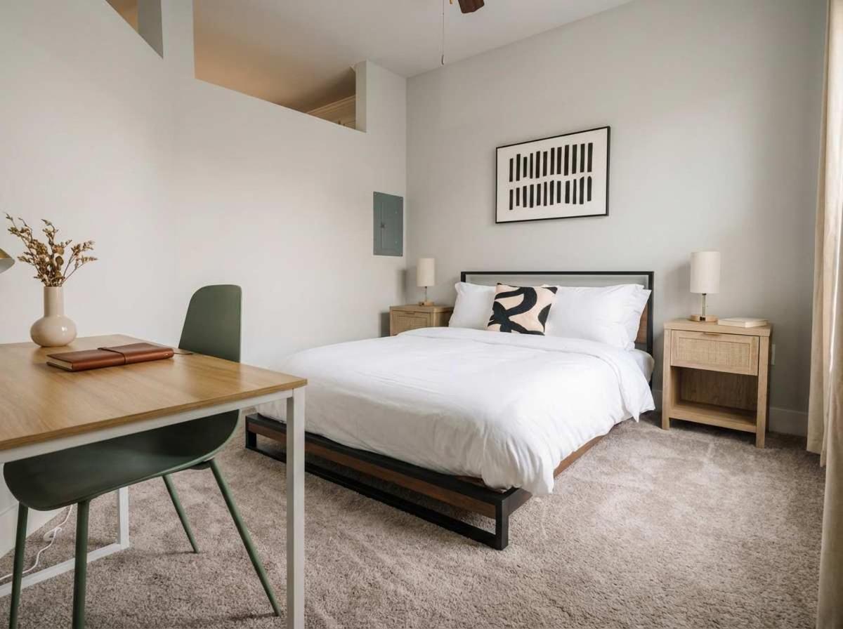 Boulevard Stays Midtown 1BR Pool Gym Parking 05 - 5