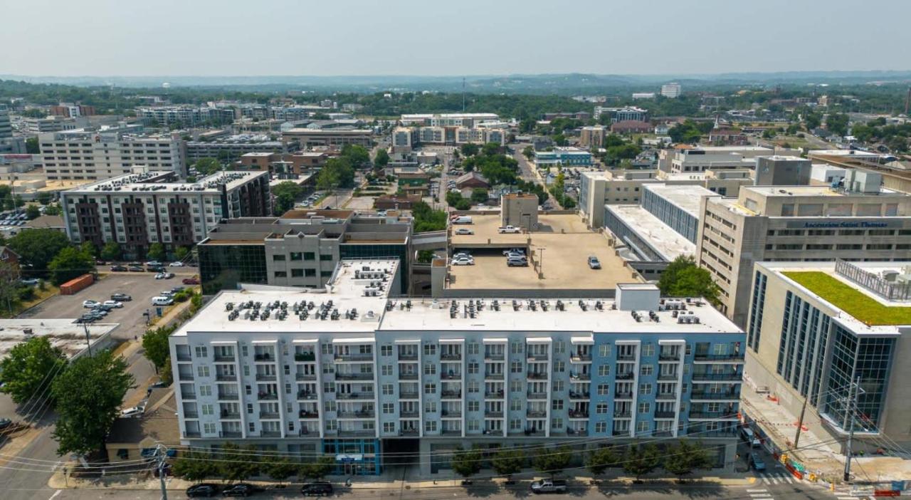 Boulevard Stays Midtown 1BR Pool Gym Parking 06 - 5