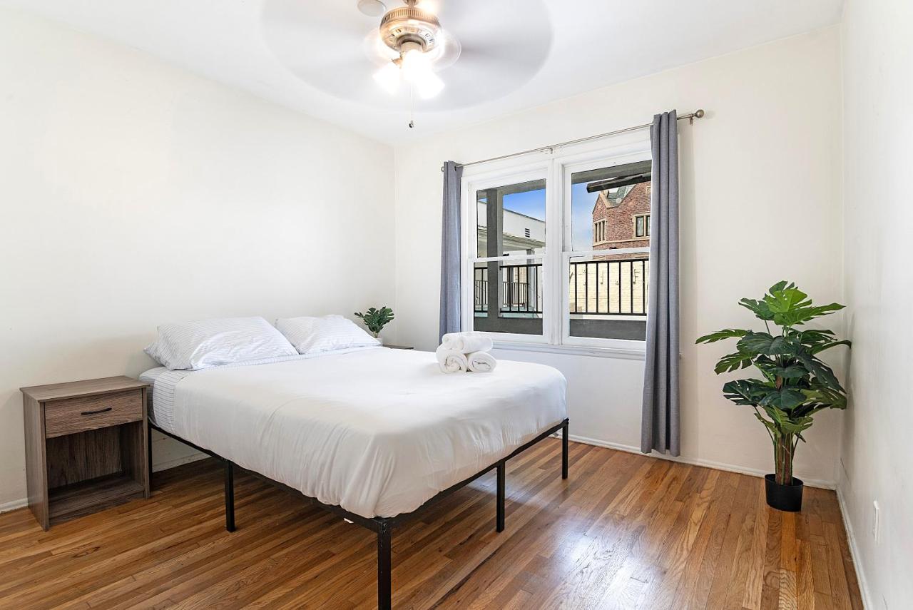 Affordable One-Bedroom Close to Pico and Beverly Hills - 2