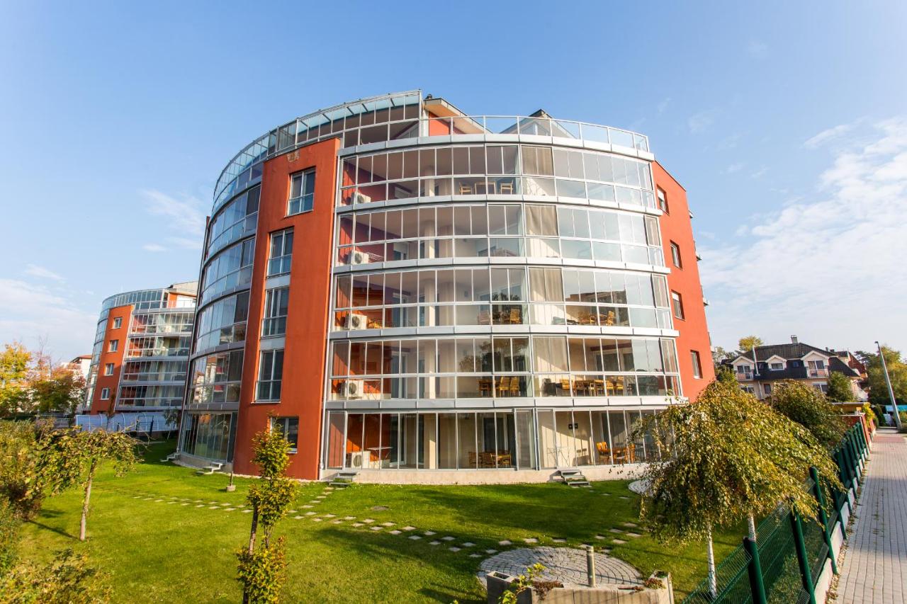 Beach: Luxury Apartment Hotel Siófok