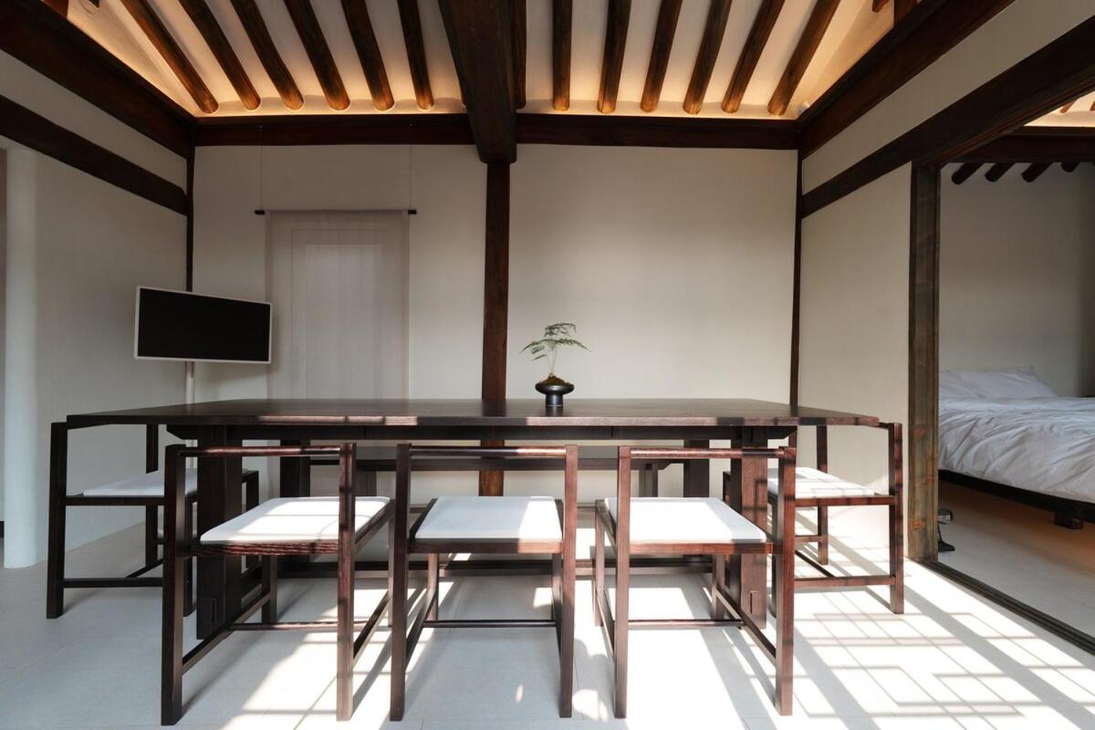 Near Gyeongbokgung Palace Private Hanok - 5