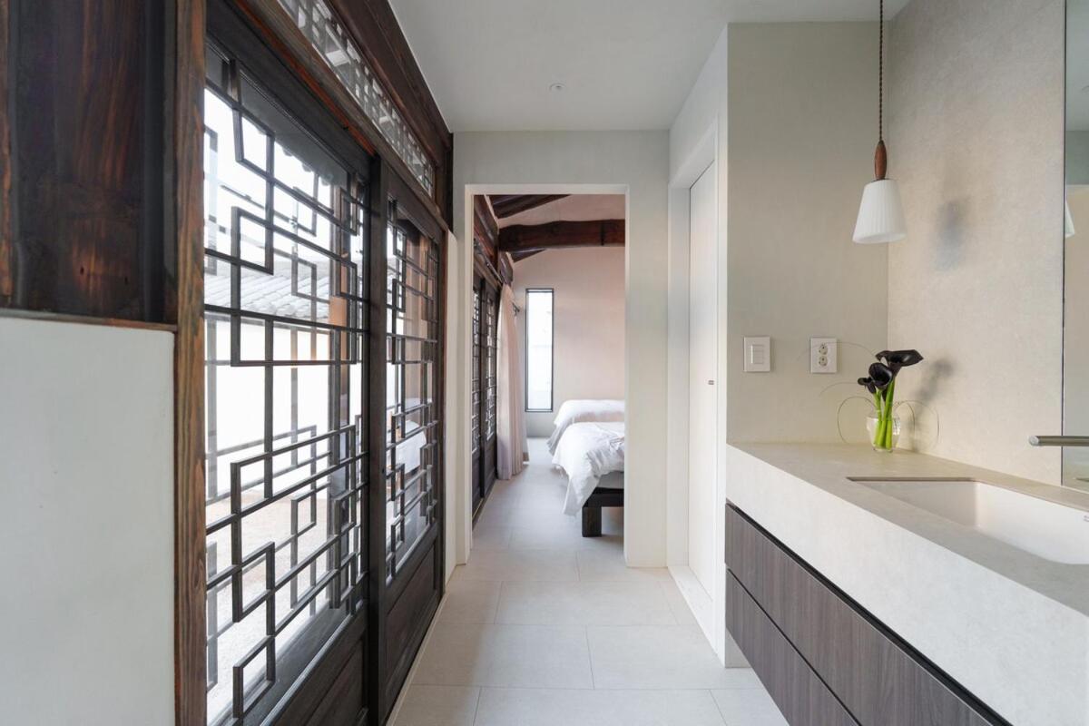 Near Gyeongbokgung Palace Private Hanok - 3