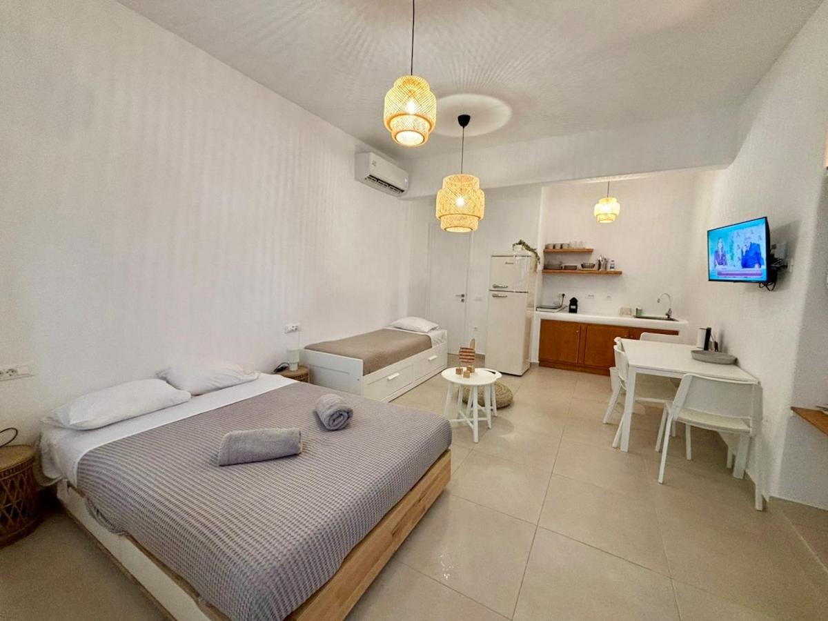 Elenitas flat, Steps to the Windmills & Fabrika - 3