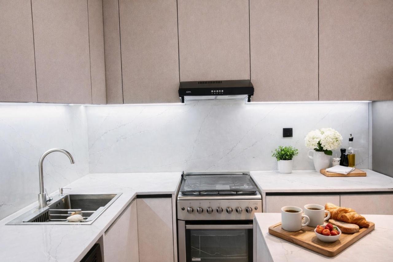 Near World Trade Center Sleeps 5 Family Business Friendly - 5