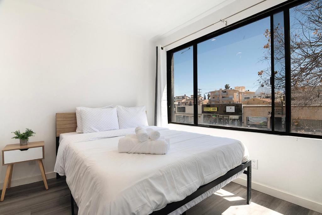 Comfortable 2Bedroom apartment close to Beverly Hills - 2